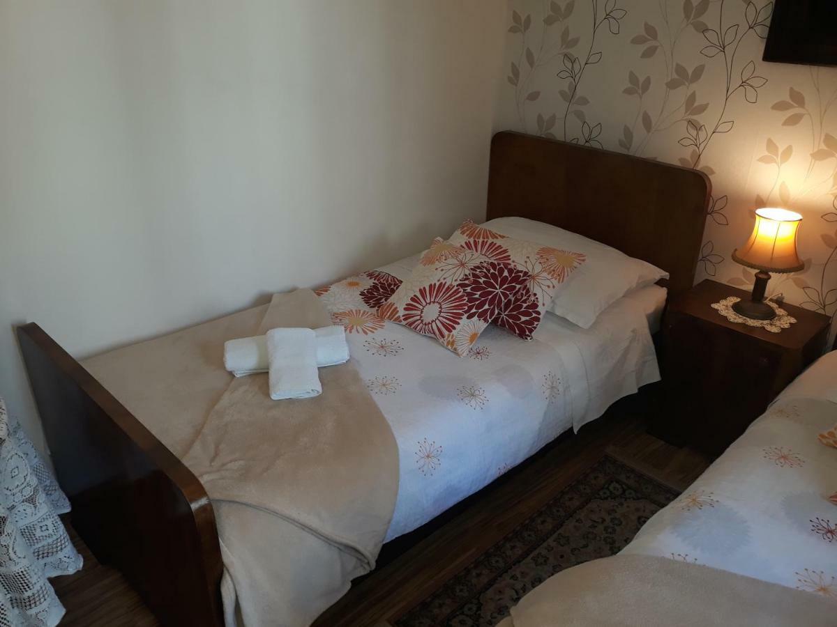Jela Apartma *